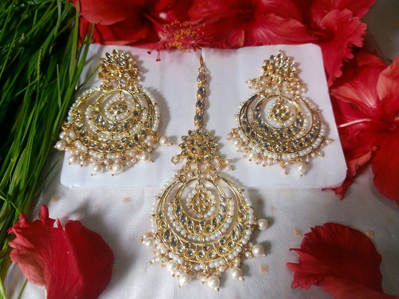 KUNDAN EARRING WITH MANGTIKA SET