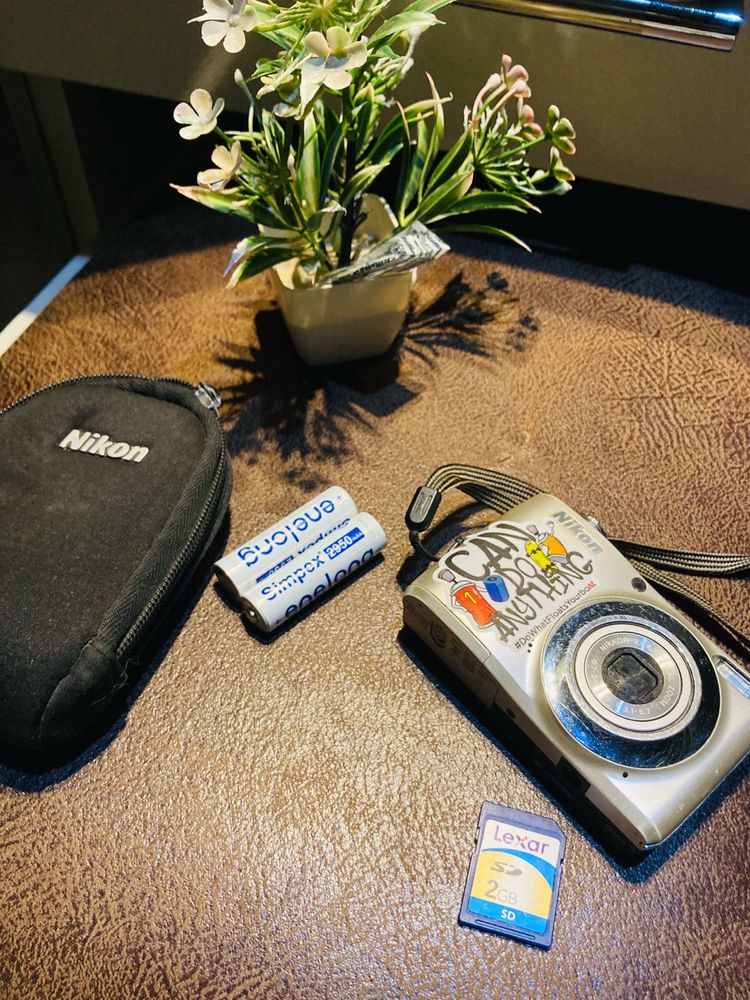 nikon L24 camera