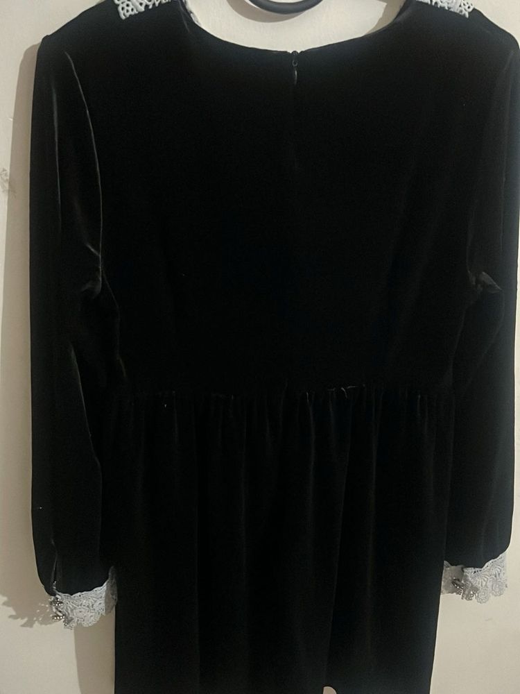 Elegant Black Velvet Dress