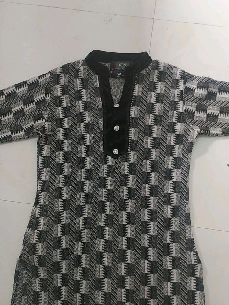 Woolen Kurta With Pocket