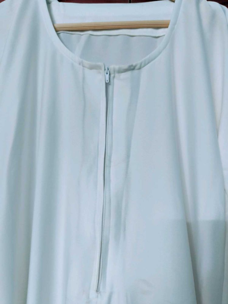 White Zippered Abaya
