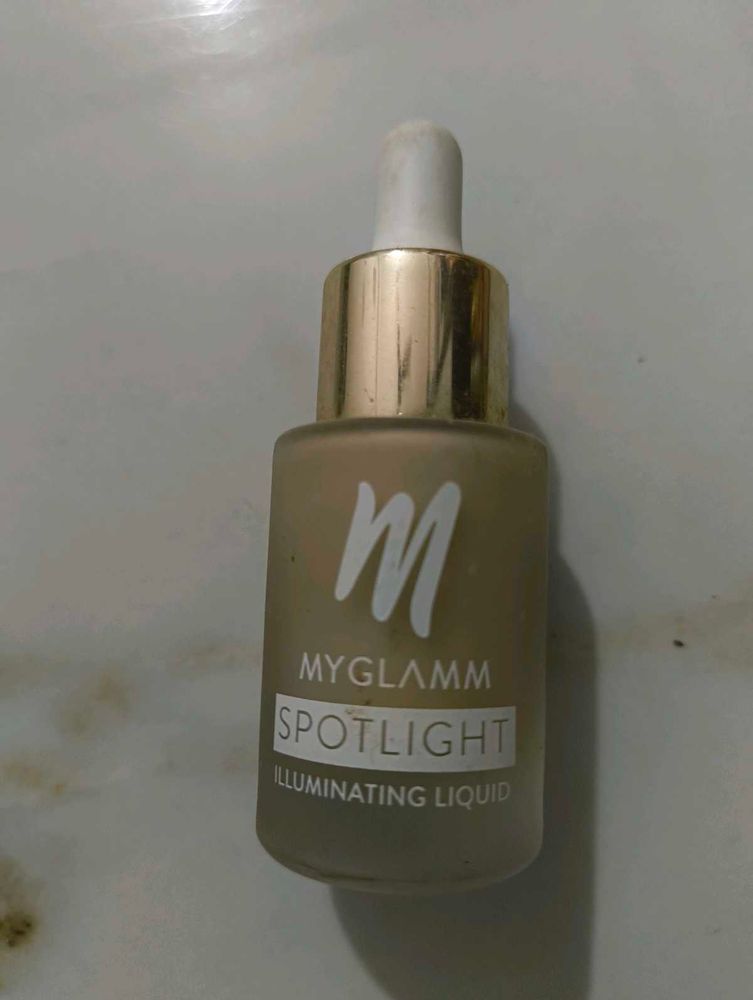 MyGlamm Illuminating Liquid