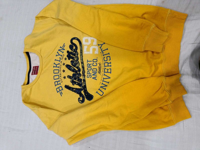 Y2k Yellow Graphic Sweatshirt