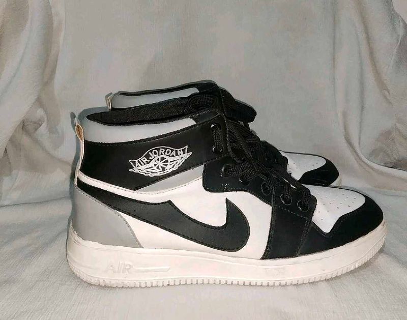 Air Jordan shoes