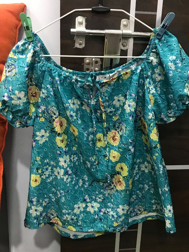 Teal Top Medium Size