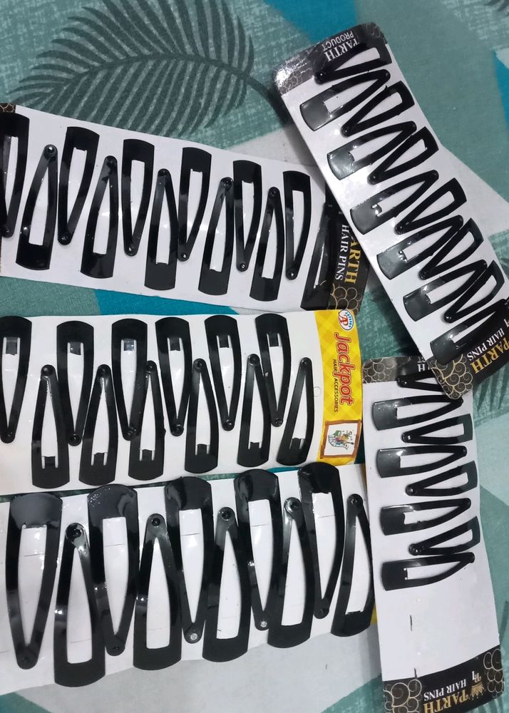 Women Earrings With Pooja Article And Hair Clip