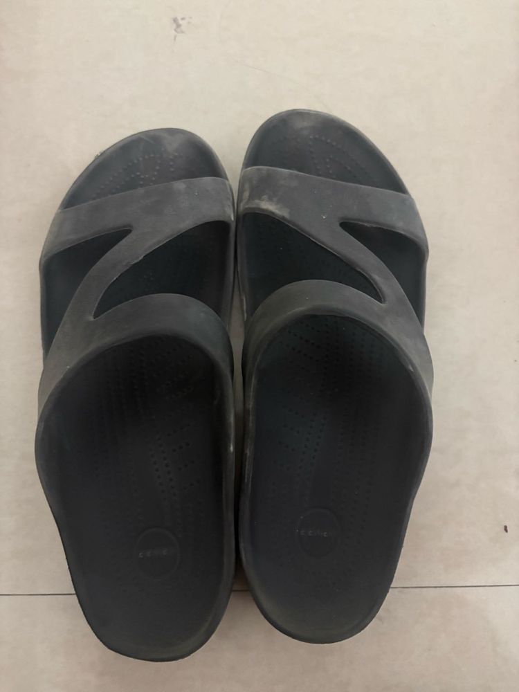 Comfortable Black Slides