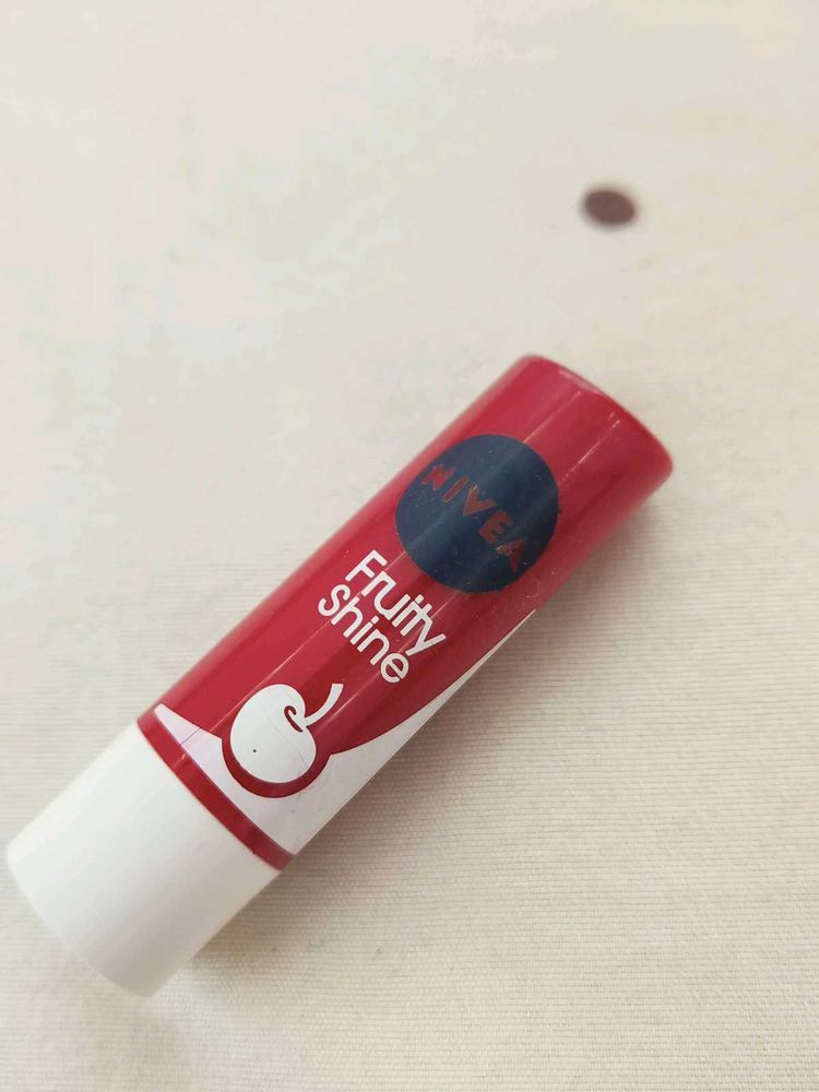 Nivea lipstick lipbalm