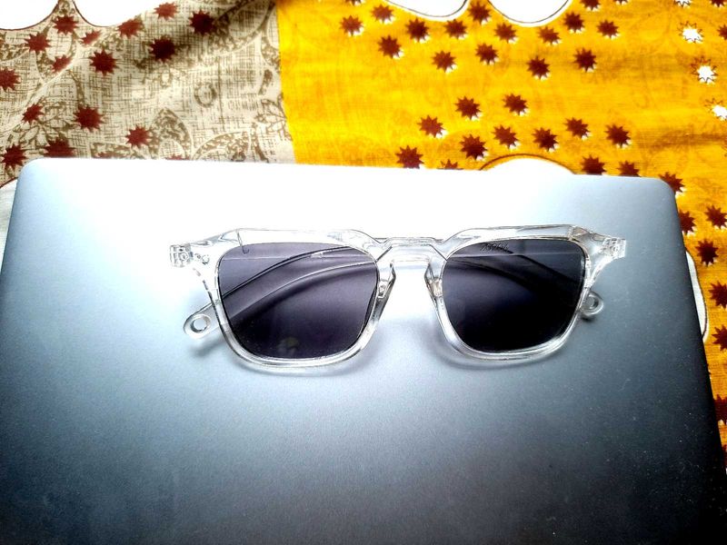 Trendy Sunglasses For Both Men And Women