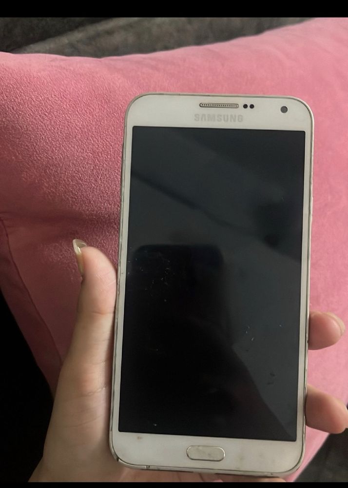 Dead Samsung Galaxy Phone