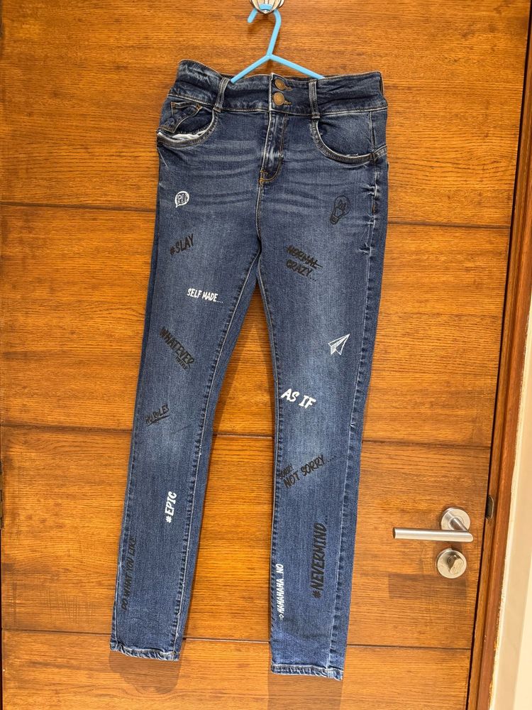 Stylish Graphic Print Denim Jeans