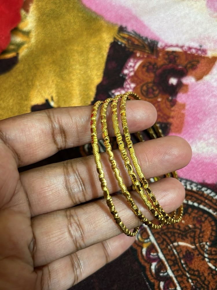 Golden Bangles (Set of 4)