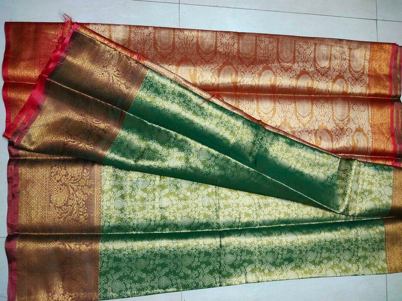 🎇💥Red &amp; Green Silk Saree