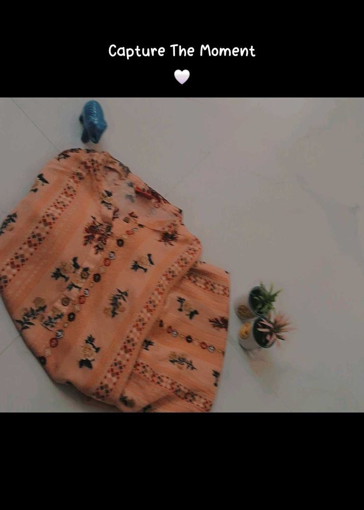 Peach Floral Rayon Tunic – Elegant &amp; Breezy