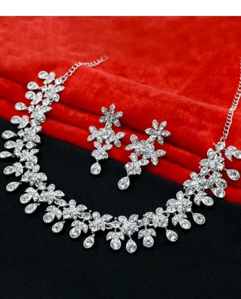 Elegant Floral Jewelry Set