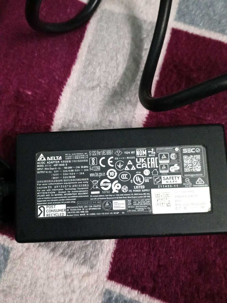 Delta ACDC Adapter 100 watt Type C