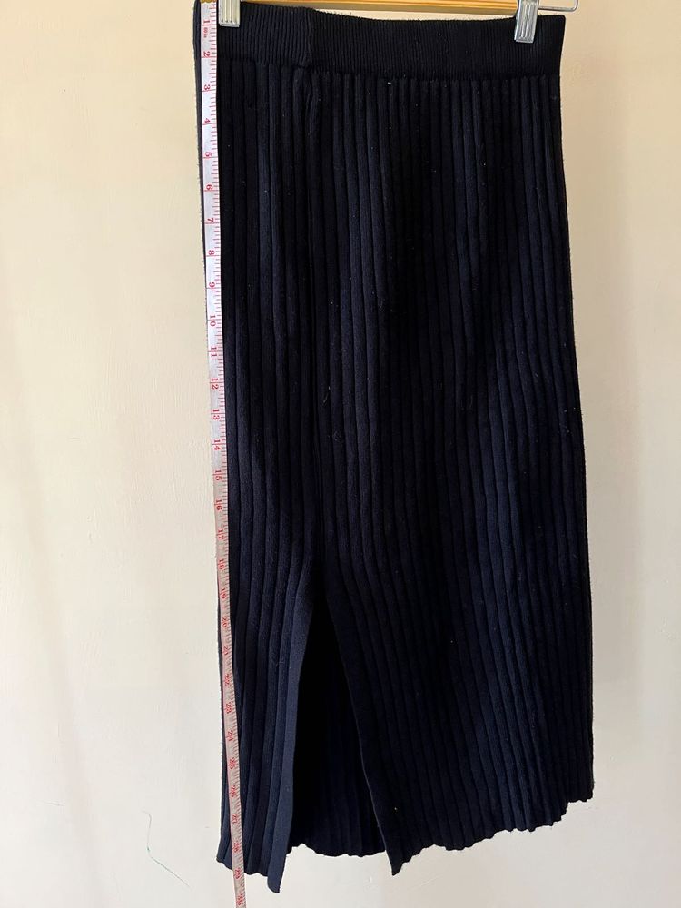 Ribbed Knit Midi Skirt