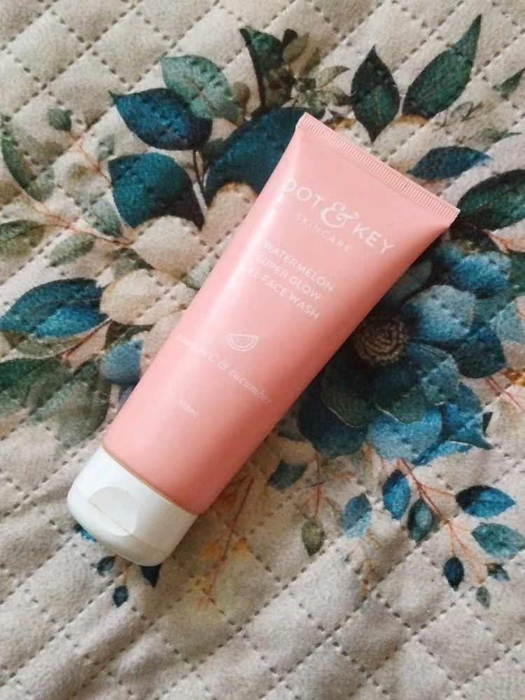 Dot And Key Watermelon Super Glow Face Wash