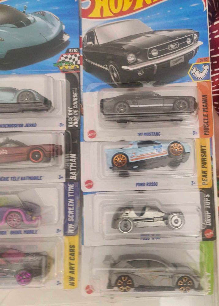 Hot wheels set of 4.