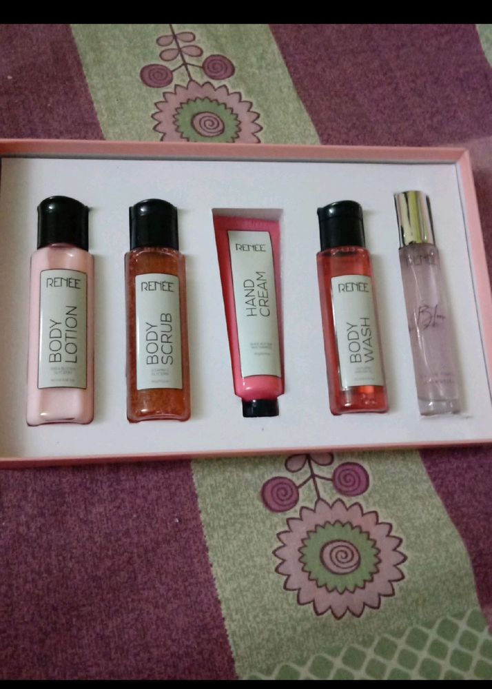 Renee Bath And Body Care Set