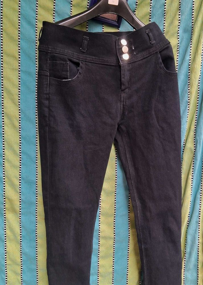 Black Skinny Fit Jean For Women