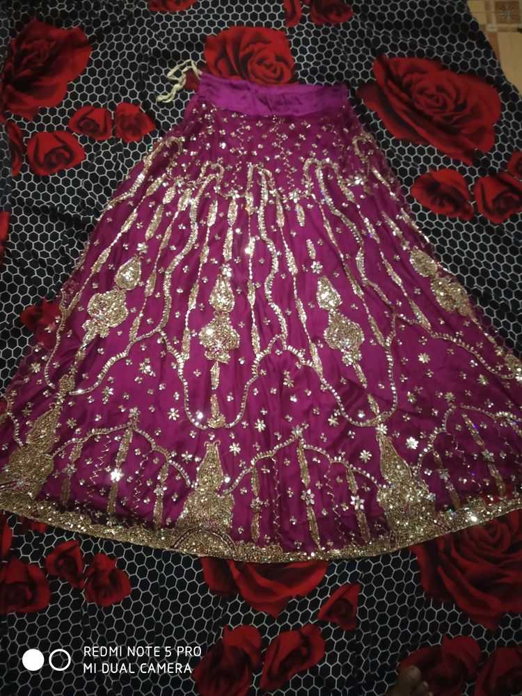 Net Lehenga