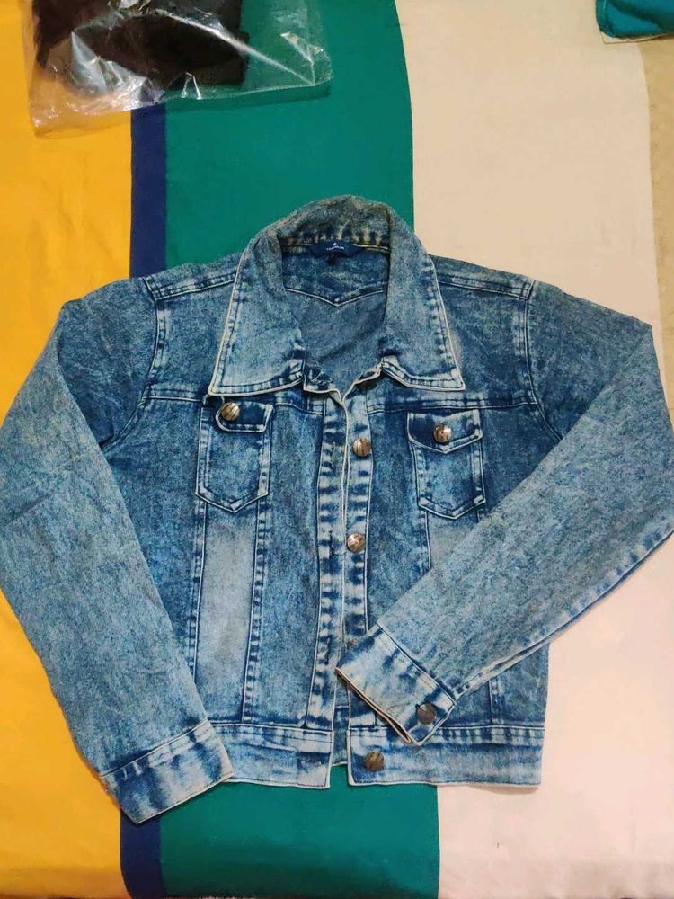 Denim Jacket - Stylish &amp; Versatile