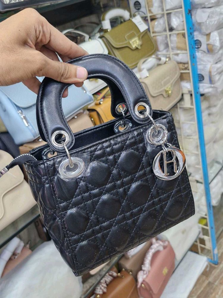 IMPORTED HIGH QUALITY DIOR LOOK SLING BAG