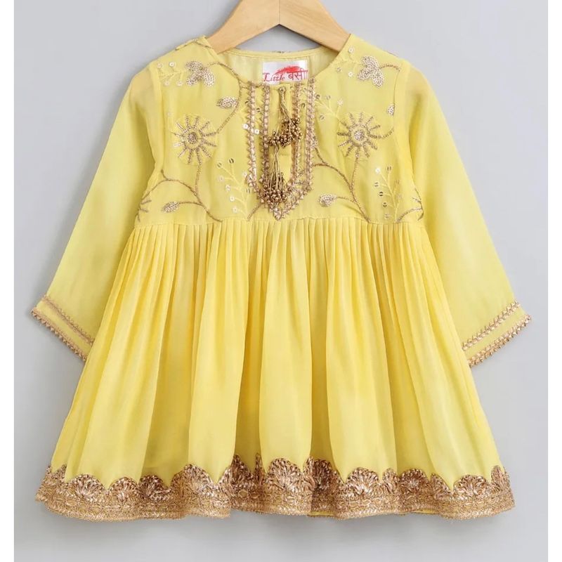 Ethnic Wear Kurta and Sharada Set For Baby Girl