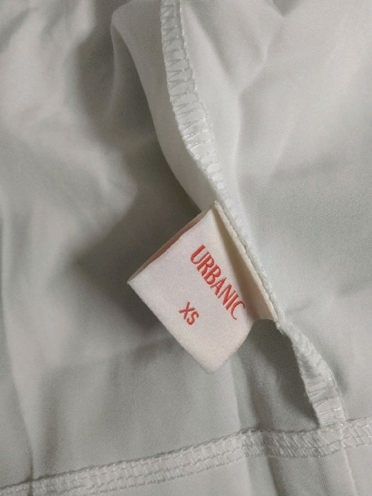 Urbanic Pullover Blouse