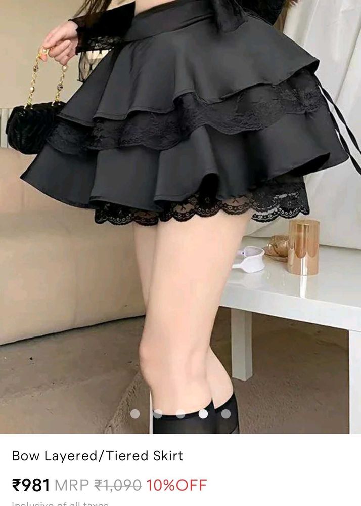 Black Layered Mini Skirt With Lace 🐈‍⬛️🏹