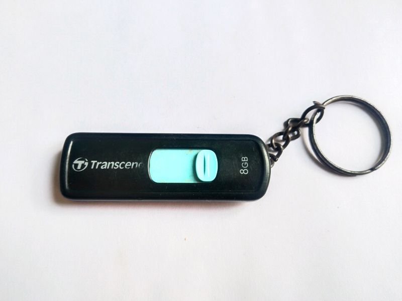 Transcend 8gb Pendrive (Needs Repair)