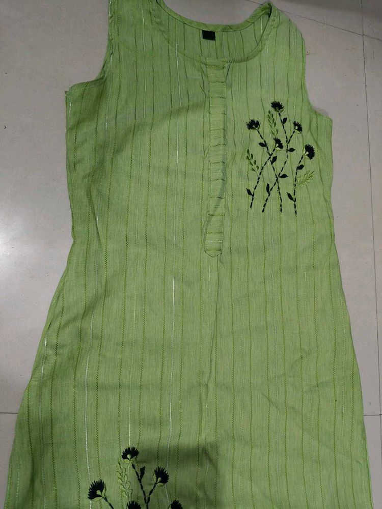 Slim Green Kurti