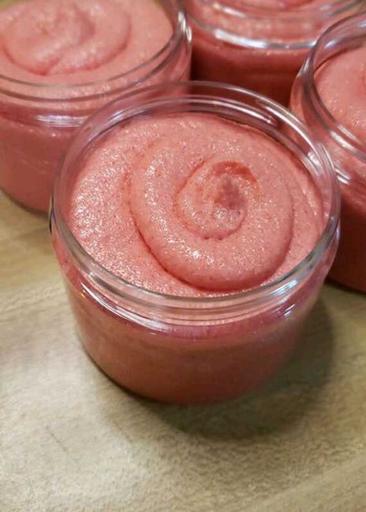 Beetroot Tan Removal Body Scrub 💗