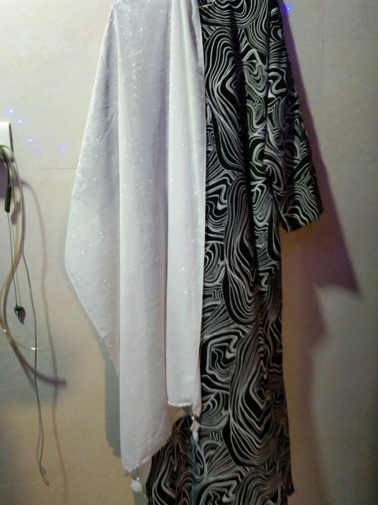 Free Size Abaya With Stole