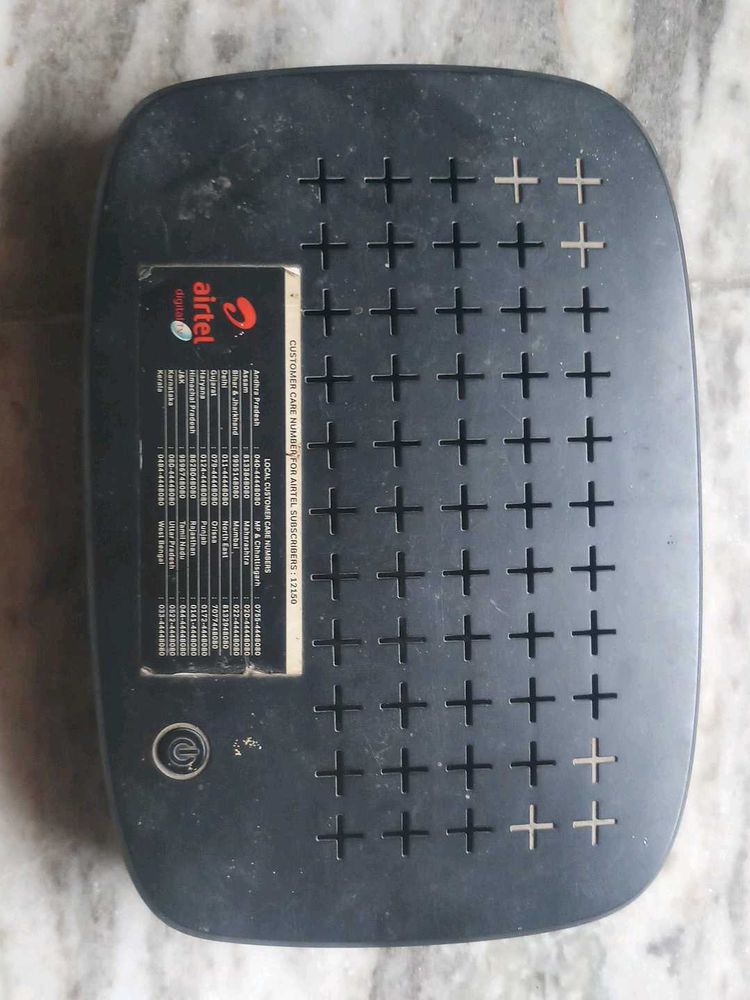 Airtel Smart HD Set top box in working condition.