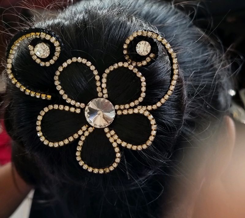 Rhinestone Flower Hair Clip