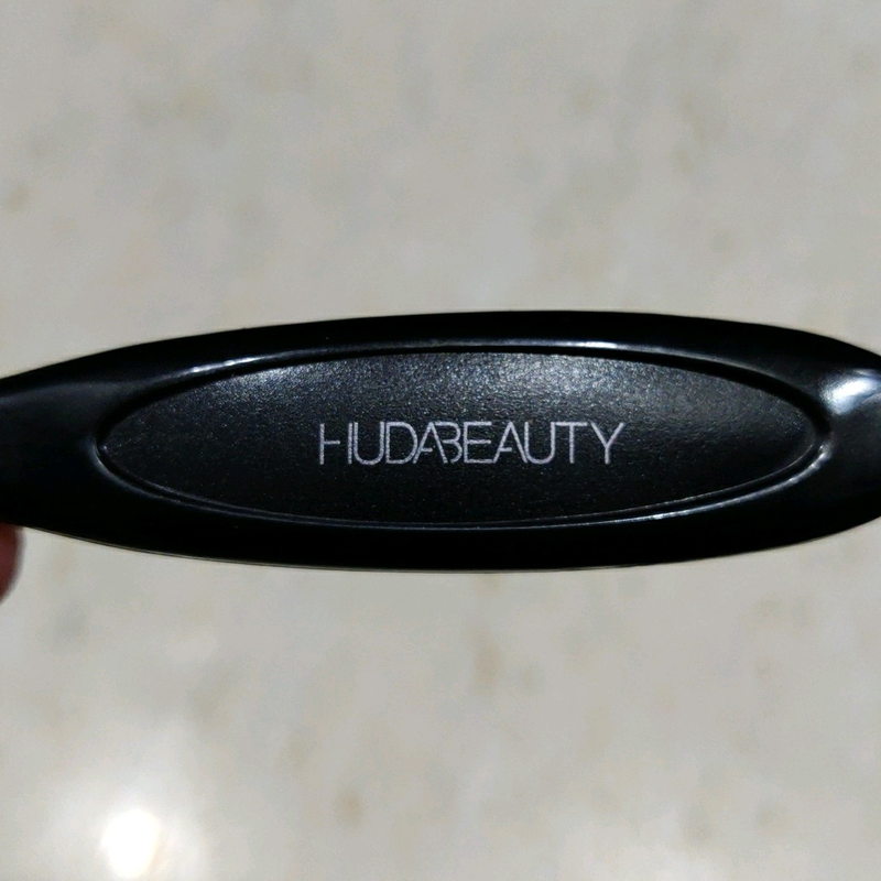 makeup brush