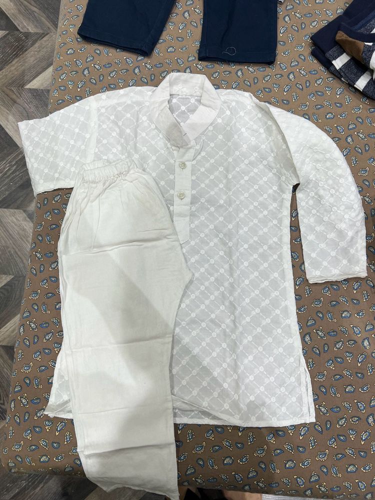 White Chikan Kurta Pyjama