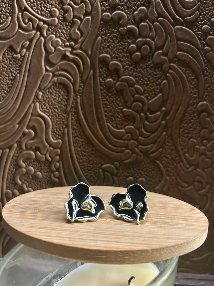 Floral Black &amp; Golden Earrings