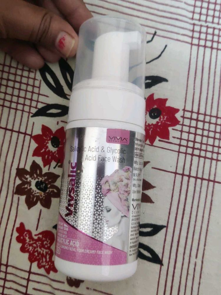 Vivysalic Face Wash