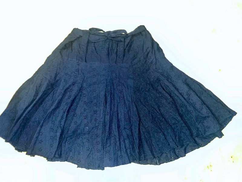 Stretchable Flared Skirt With Tie Up Ri