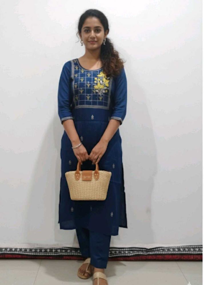 Elegant Blue Kurta Set