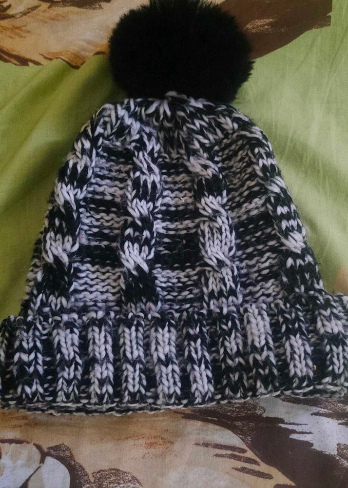new Black &amp; White Knit Beanie
