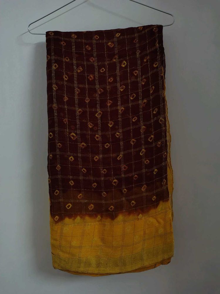 &#34;Rajasthani Bandhej Saree in Maroon and Mustard Ye