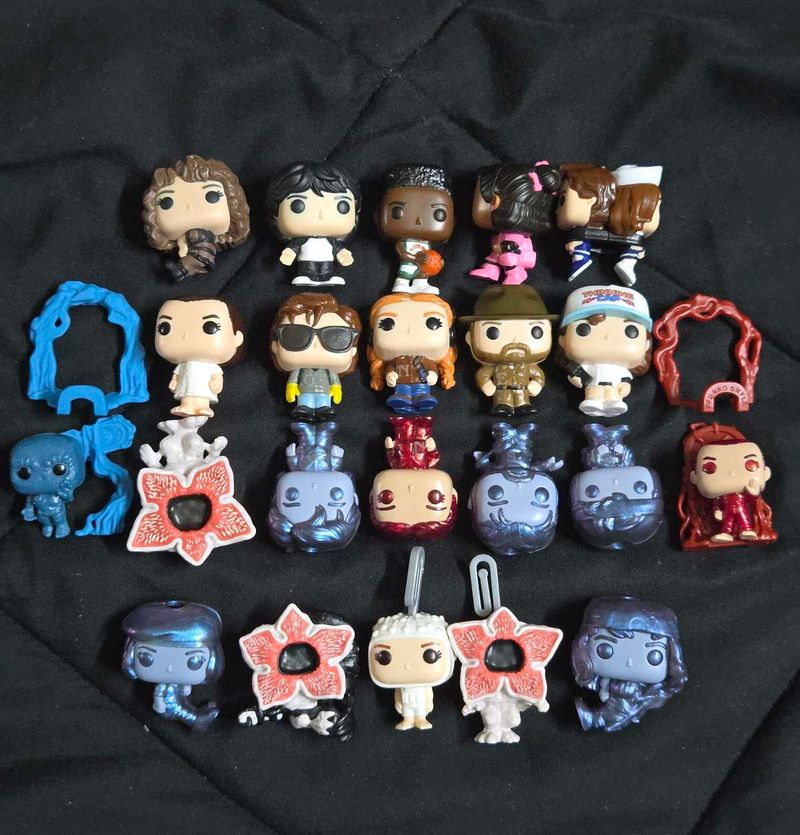 Kinder Joy Funko Stranger Things - Set of 22