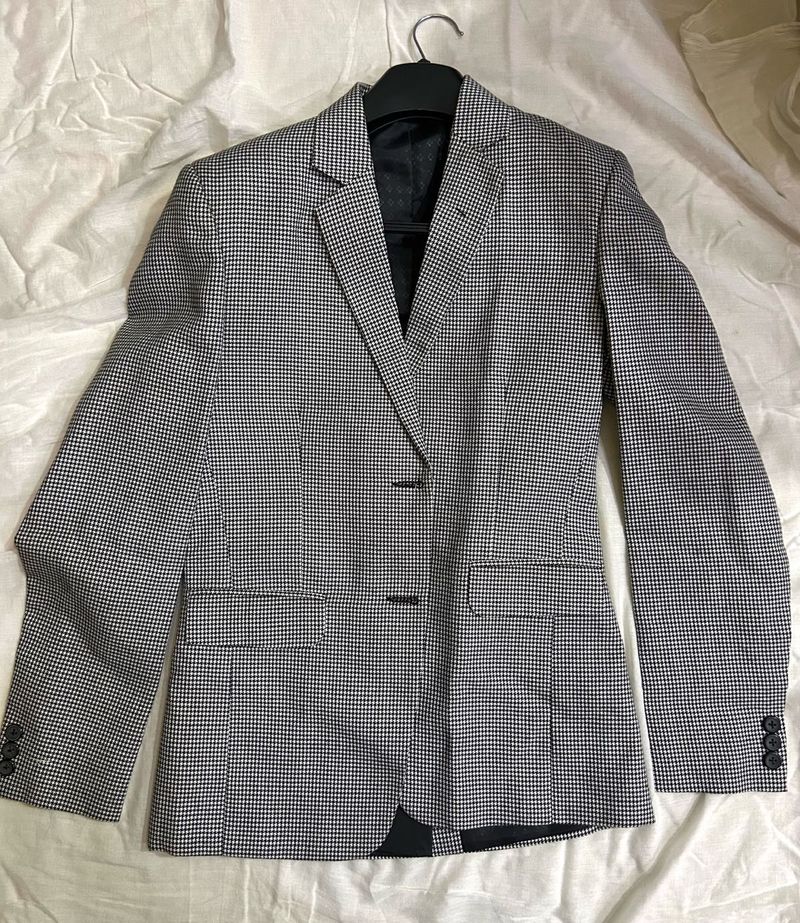 Houndstooth Blazer