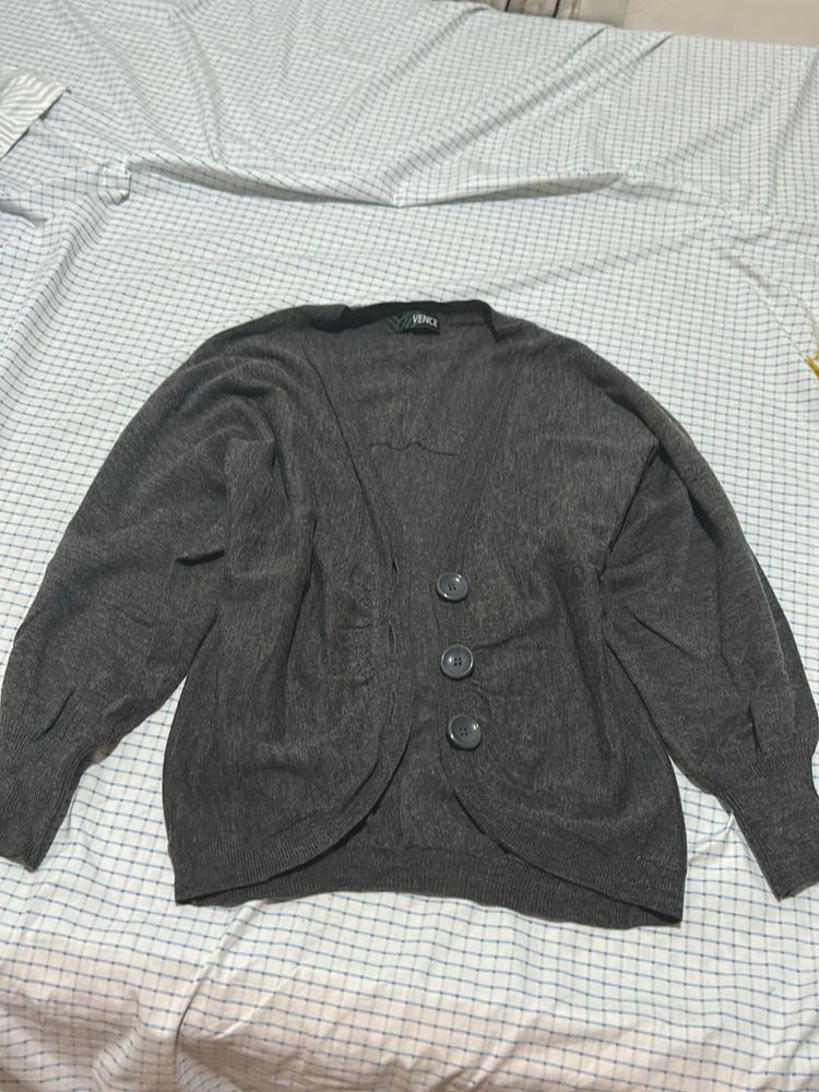 Elegant Gray Cardigan