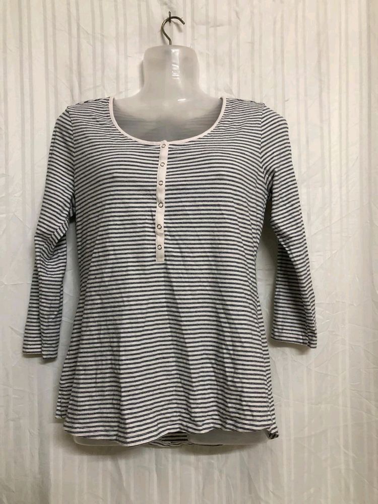 Simply Styled White Long Sleeve Top