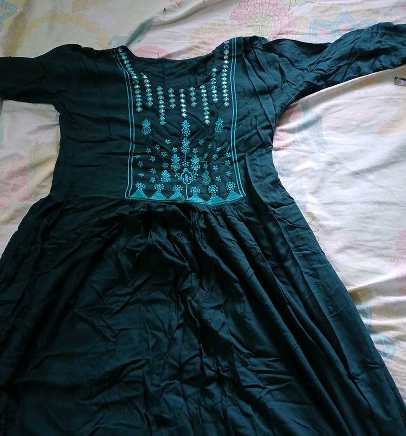 Elegant Embroidered Kurta